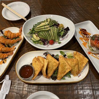 gugu asian table photos